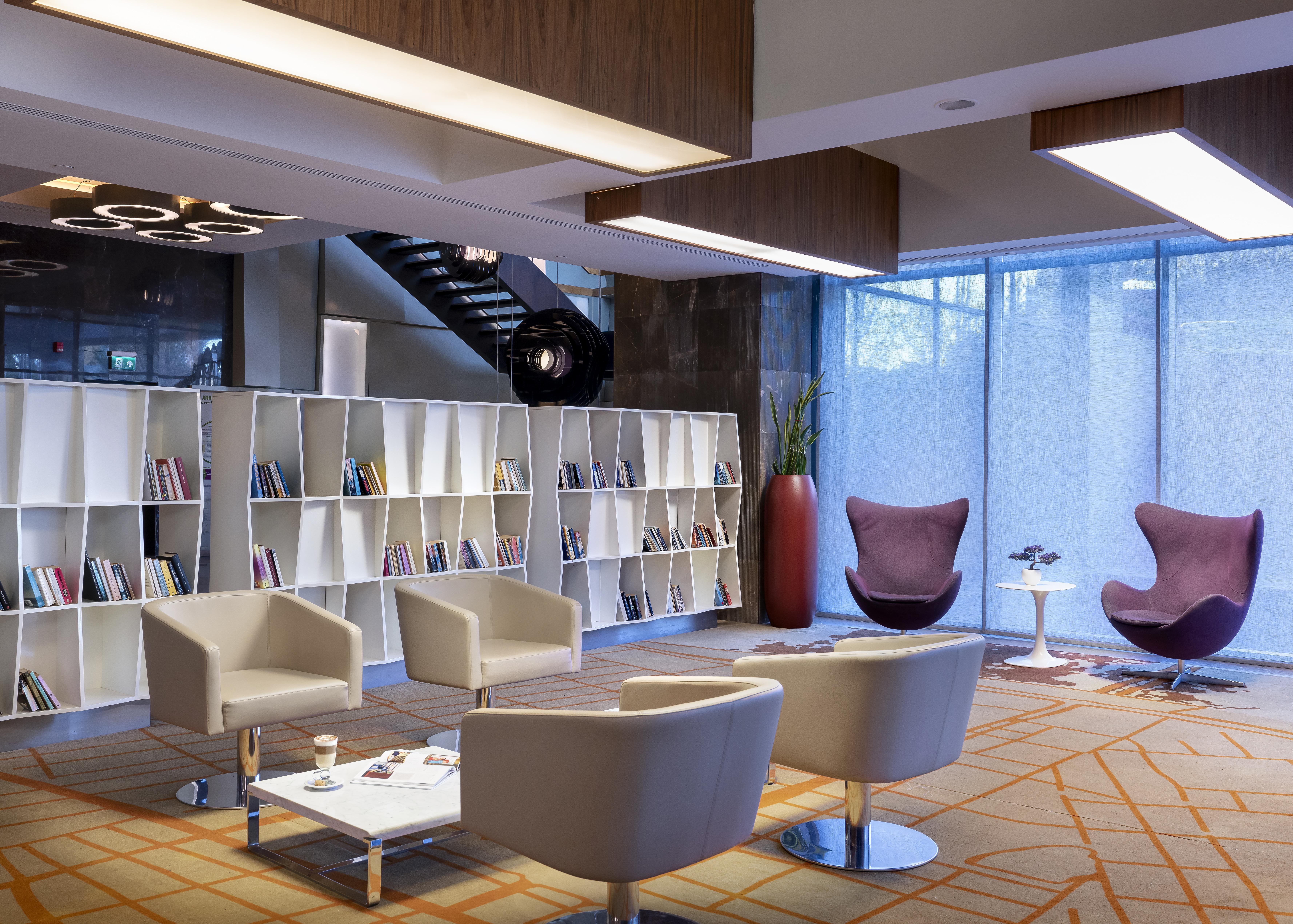 Radisson Blu Hotel Istanbul Asia Ngoại thất bức ảnh Library