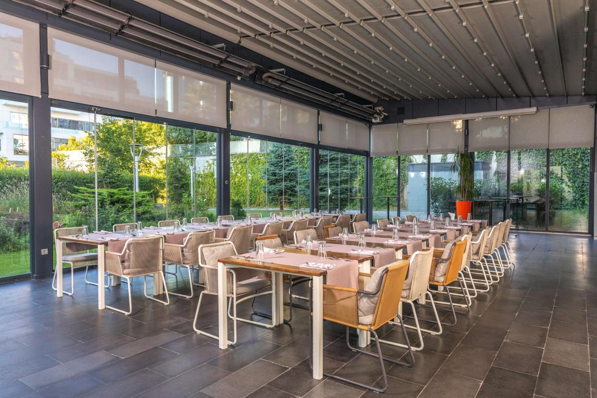 Radisson Blu Hotel Istanbul Asia Ngoại thất bức ảnh Restaurant